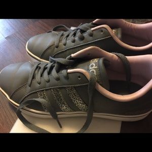Addidas women size 8